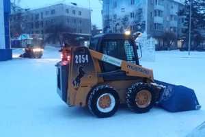 За последние 24 часа коммунальные службы города вывезли с общественных территорий 626 кубометров снега