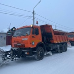 В Белове 20 единиц техники вышли на борьбу со снегом