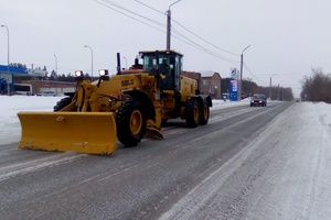 В Белове продолжается вывоз снега с общественных территорий