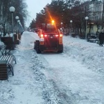 В Белове подрядные организации продолжают борьбу со снегом