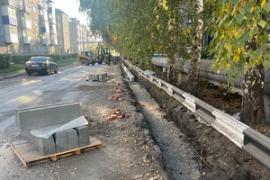 В Белове продолжается ремонт переулка Толстого